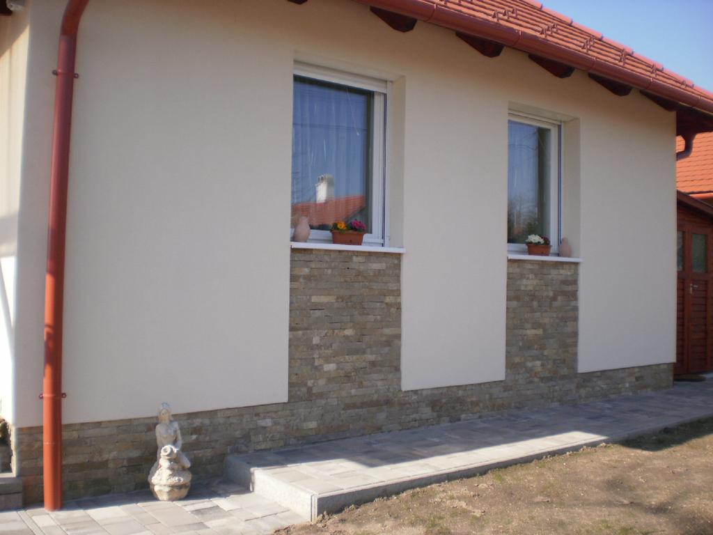 Ferienwohnung Molni Balatonfůzfő Exterior foto