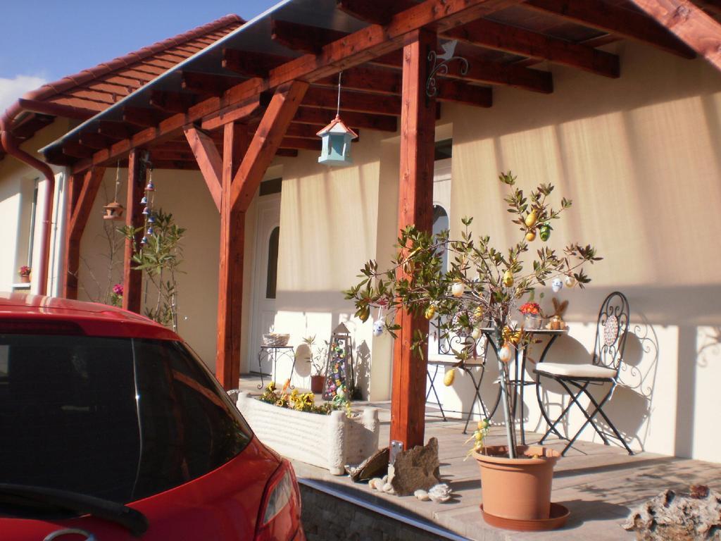 Ferienwohnung Molni Balatonfůzfő Exterior foto