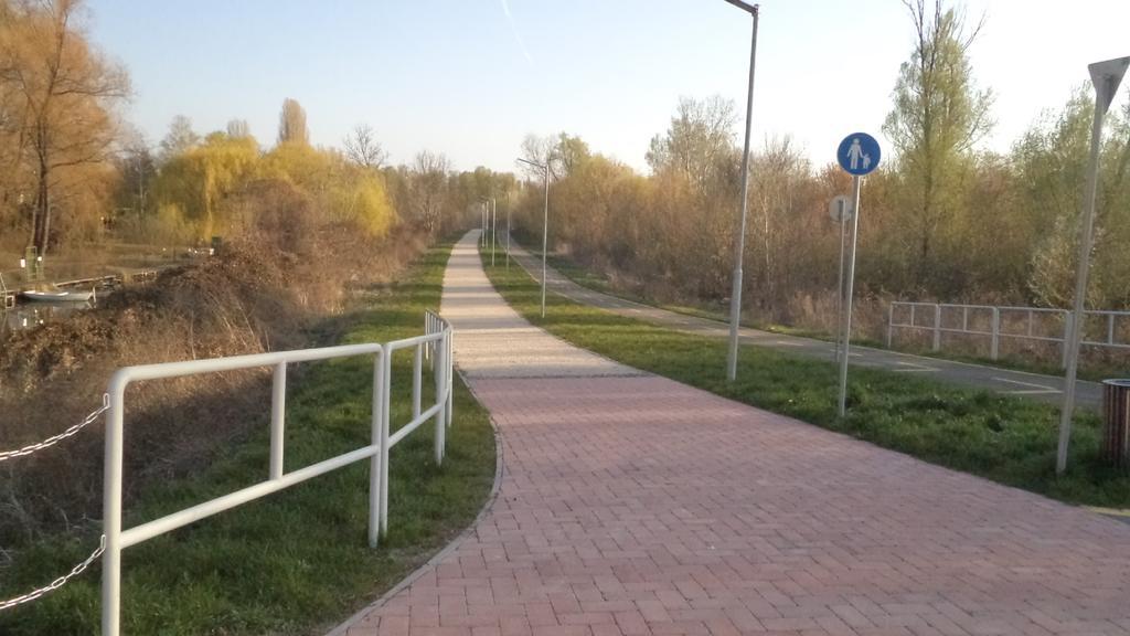 Ferienwohnung Molni Balatonfůzfő Exterior foto