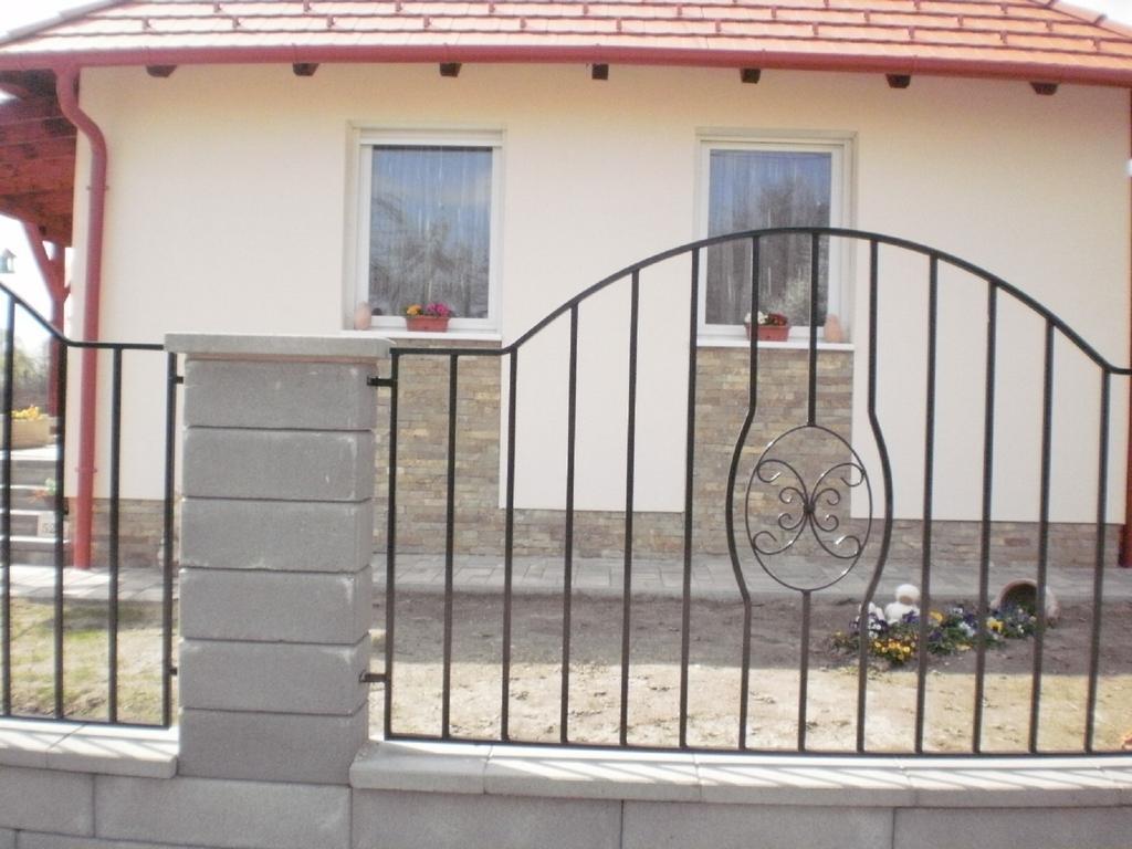 Ferienwohnung Molni Balatonfůzfő Exterior foto