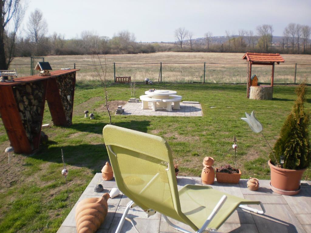 Ferienwohnung Molni Balatonfůzfő Exterior foto